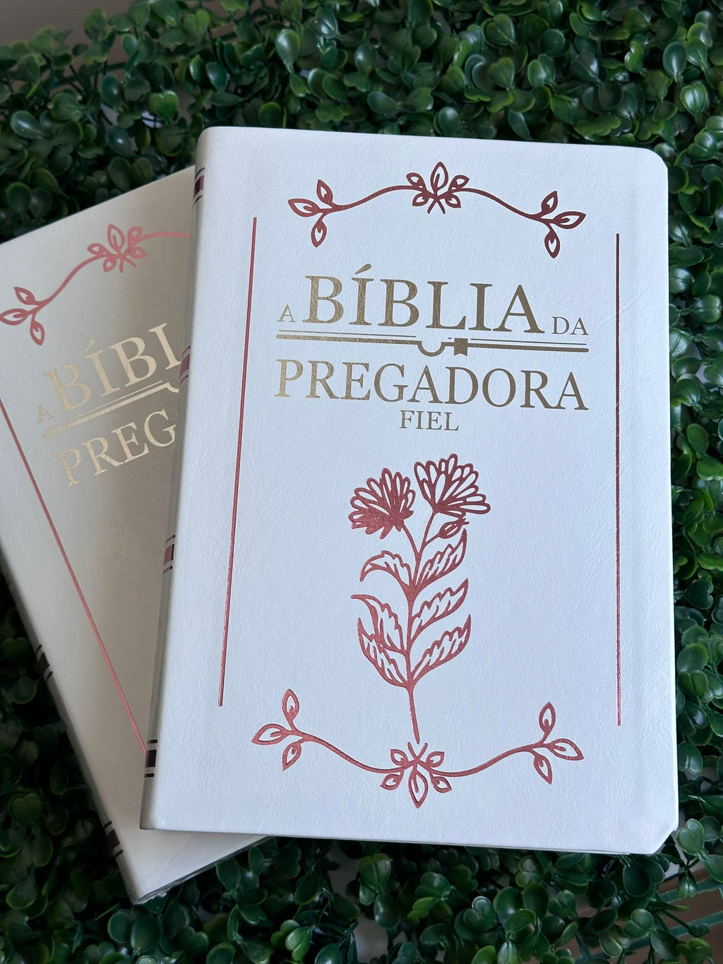 Bíblia da Pregadora Fiel | Full Color | ARC | Capa Luxo Branca